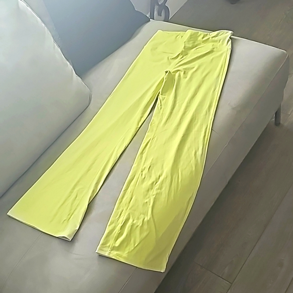 NWT Happily Grey Neon Yellow Flare Leggings
